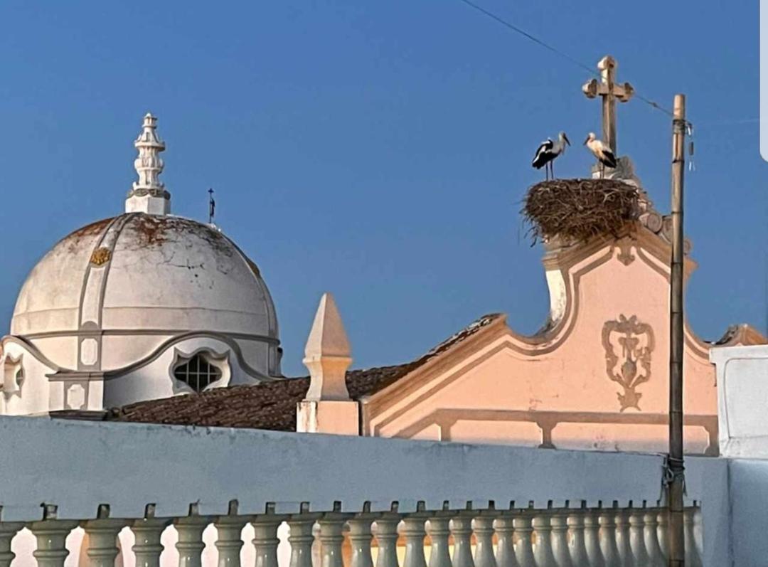 Olhaomirante Guesthouse Bagian luar foto