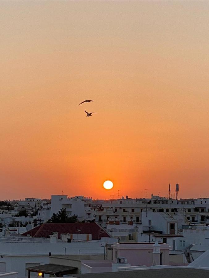 Olhaomirante Guesthouse Bagian luar foto