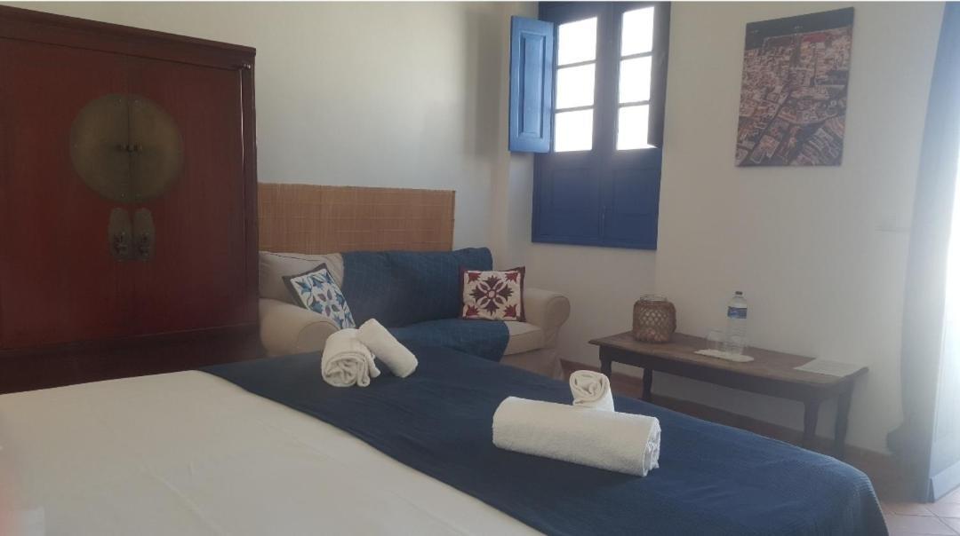 Olhaomirante Guesthouse Bagian luar foto