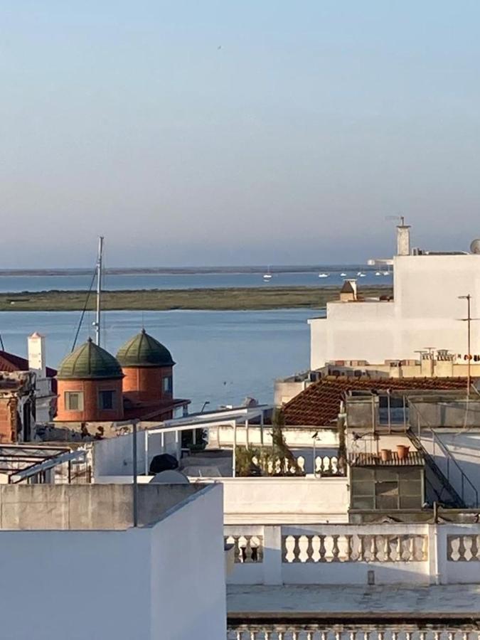 Olhaomirante Guesthouse Bagian luar foto