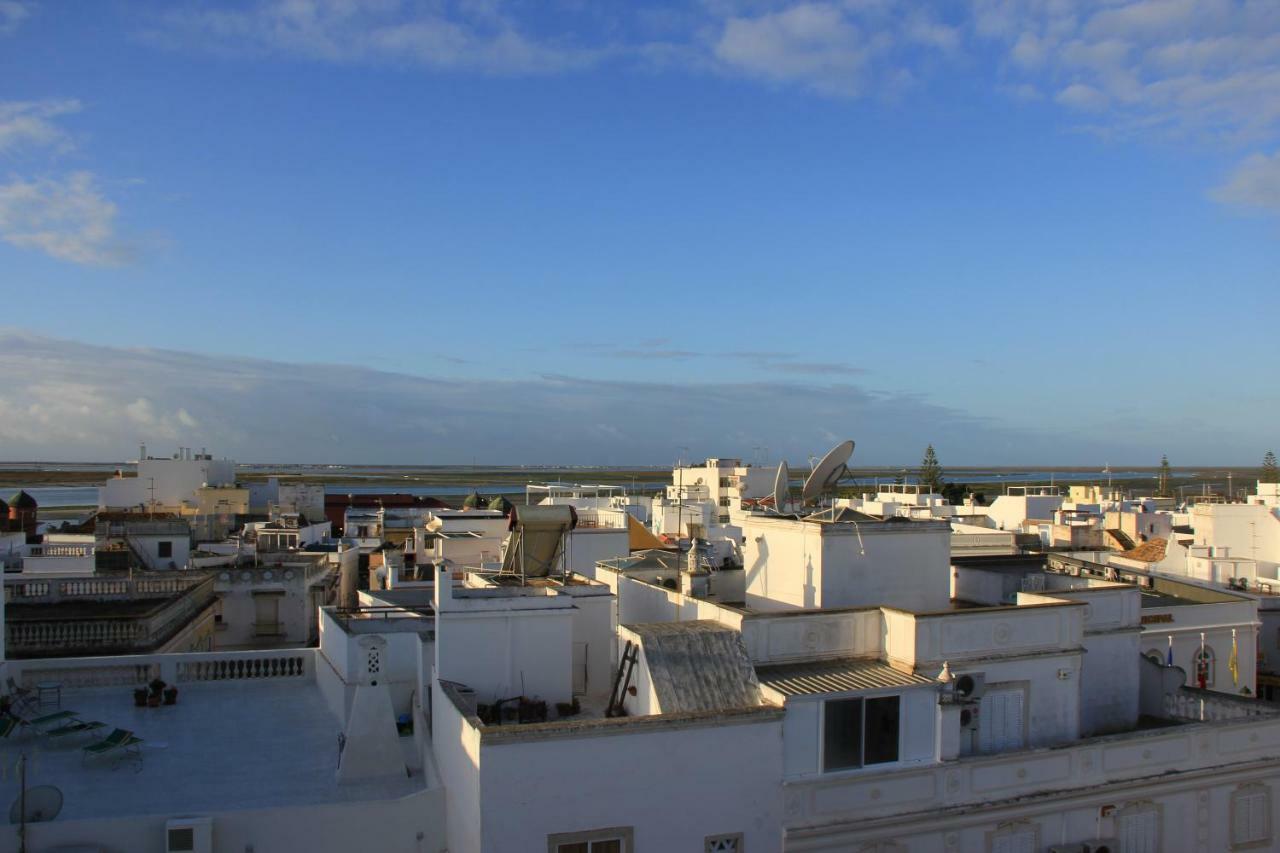 Olhaomirante Guesthouse Bagian luar foto