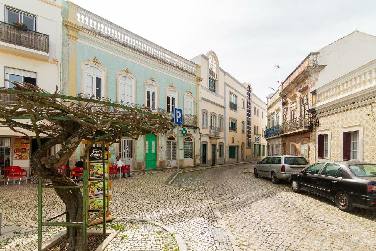 Olhaomirante Guesthouse Bagian luar foto