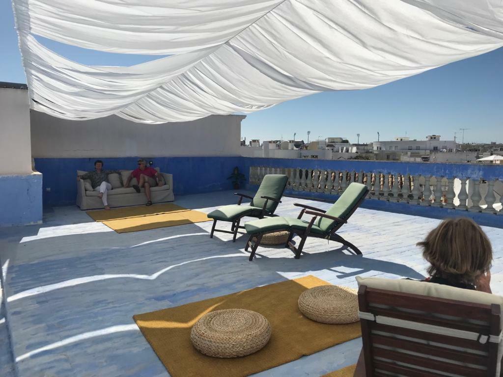 Olhaomirante Guesthouse Bagian luar foto